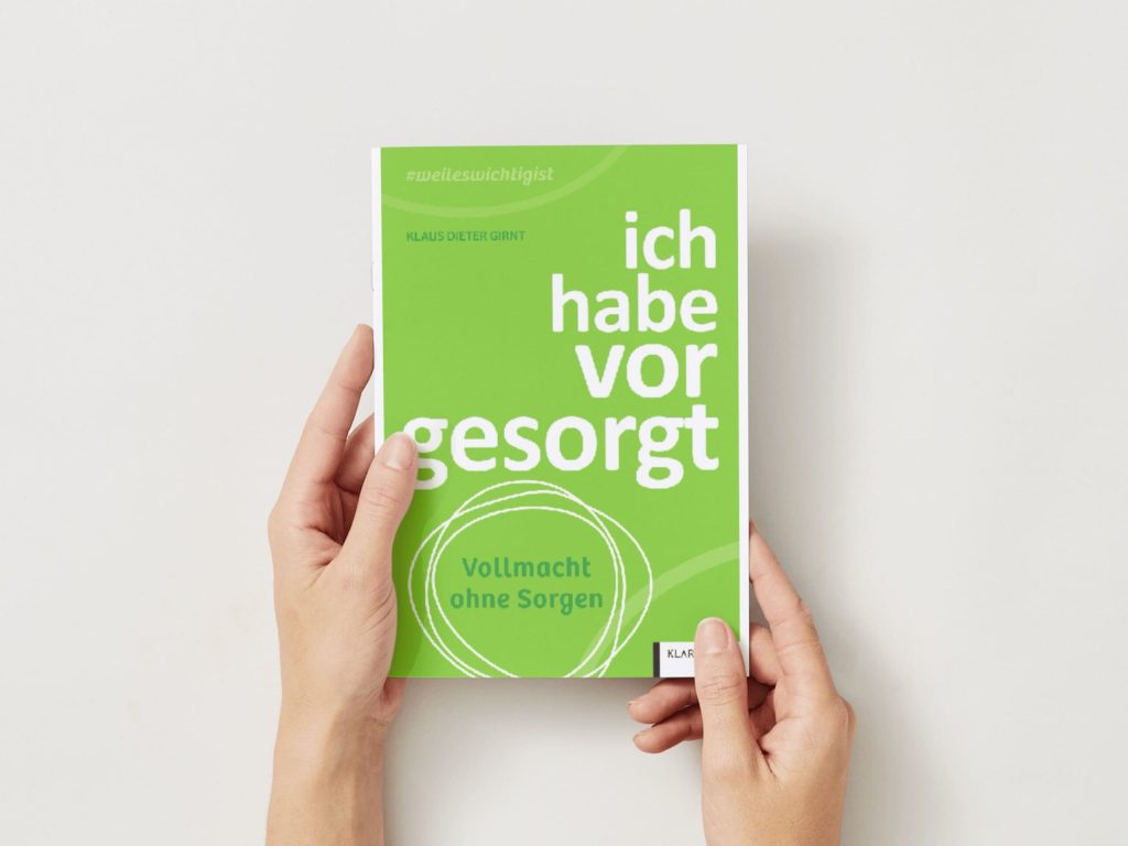 Buchcover "ich habe vorgesorgt" von Klaus Dieter Girnt wird von zwei Händen gehalten